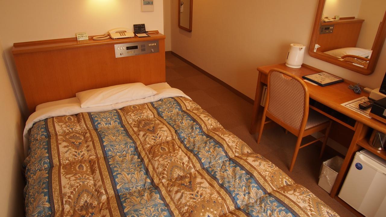 Persimmon Hotel Saitama Buitenkant foto